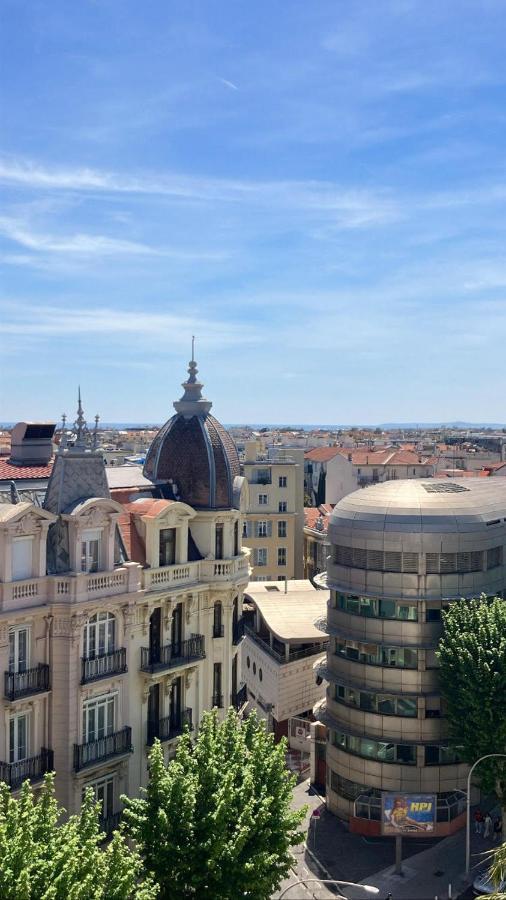 Appartement 2 Pieces En Etage Eleve, Centre-Ville Au Calme, Petite Vue Mer ニース エクステリア 写真